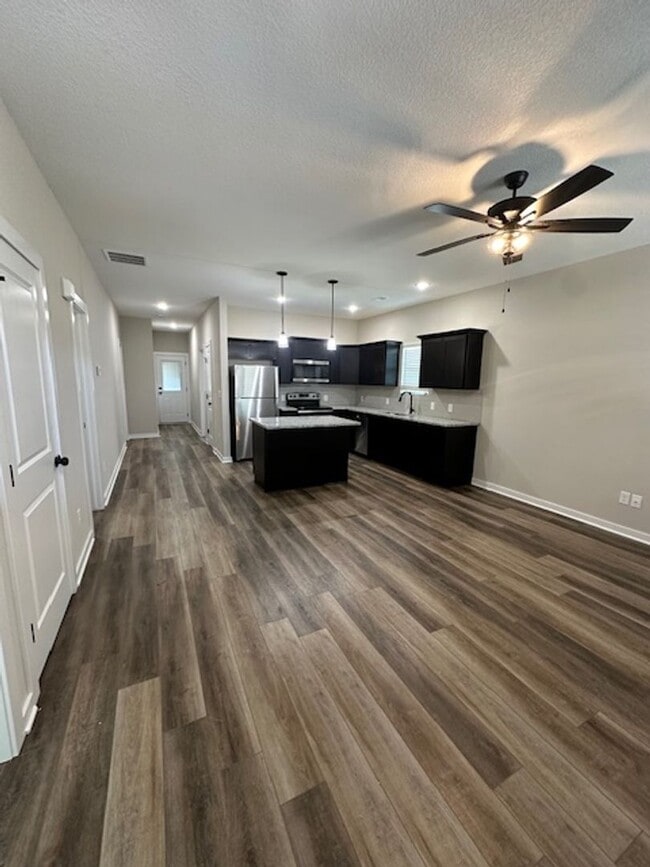 Building Photo - 5414 N Gray Dr