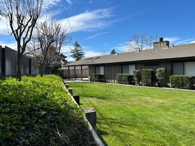 Foto del edificio - NEW PRICE – Move-In Ready Home with Expansive Yard & RV Parking