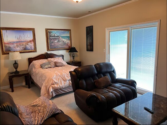 Foto del edificio - 3709 Woodburn Dr