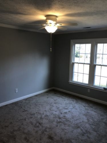 Building Photo - 179 Meadowlake Dr