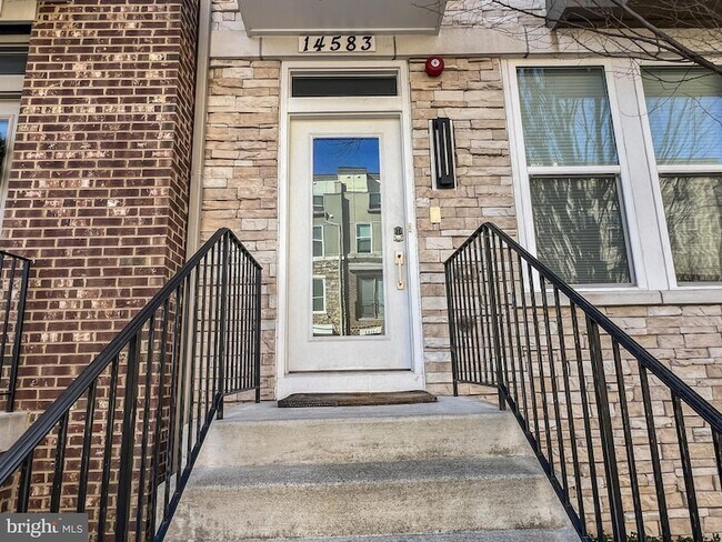 Foto del edificio - 14583 Lakestone Dr