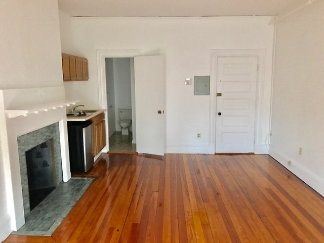 Foto principal - 1075 Beacon St