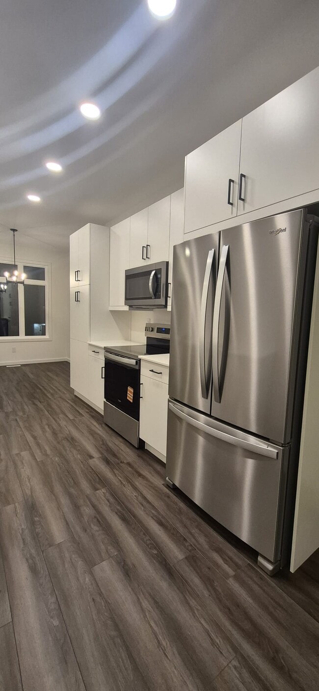 Building Photo - 295 Frontier Trl