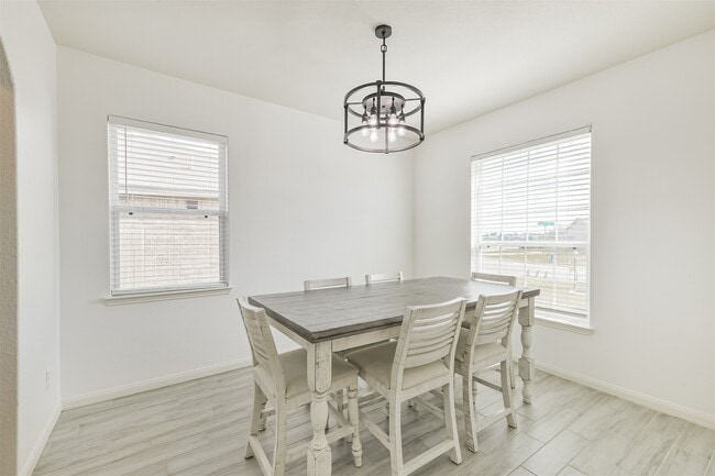 Foto del edificio - 15271 Snowdrop Field Dr