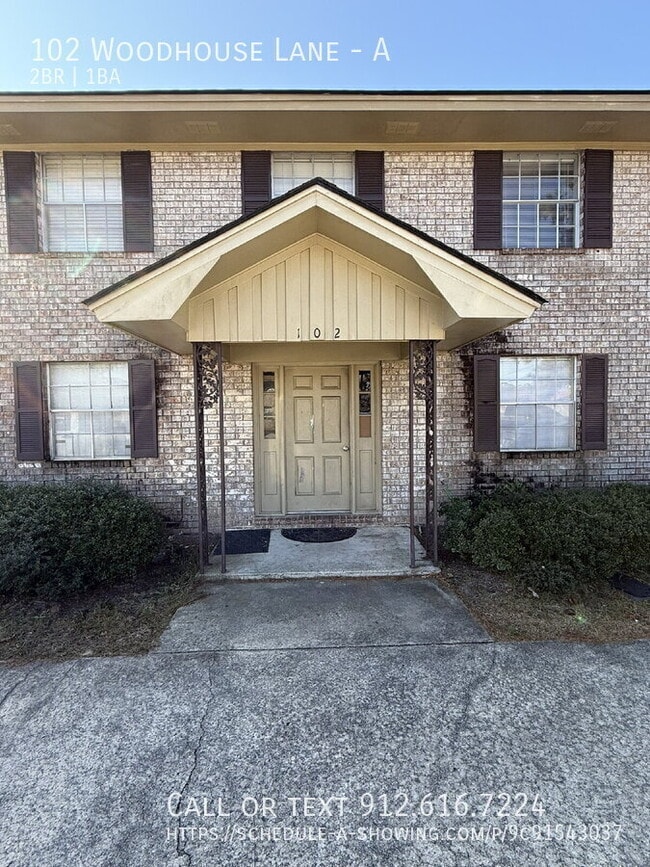 Building Photo - 102 Woodhouse Ln