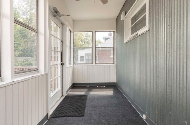 Building Photo - 4527 S 3rd St
