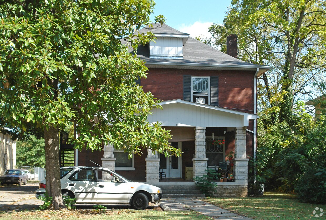 Foto del edificio - 2114 Elliott Ave