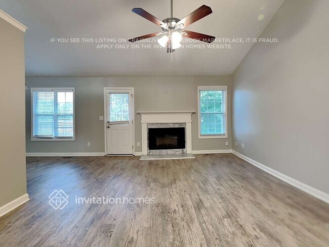 Foto del edificio - 389 Shoal Ct