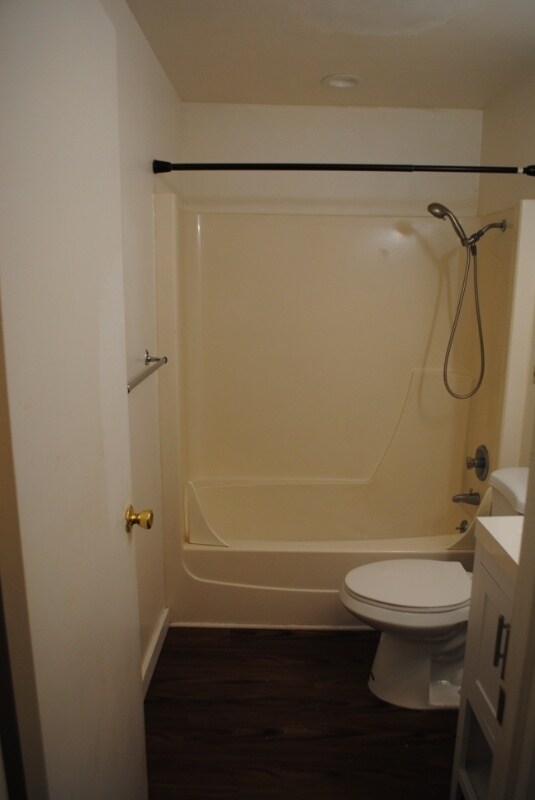 319 Linn Ave, Oregon City, OR 97045 Room for Rent in Oregon City, OR