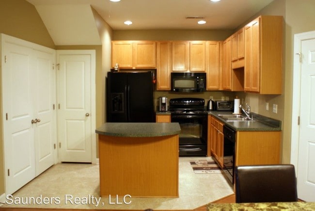 Building Photo - 2 br, 2.5 bath House - 2437 Autumn Mist Dr.