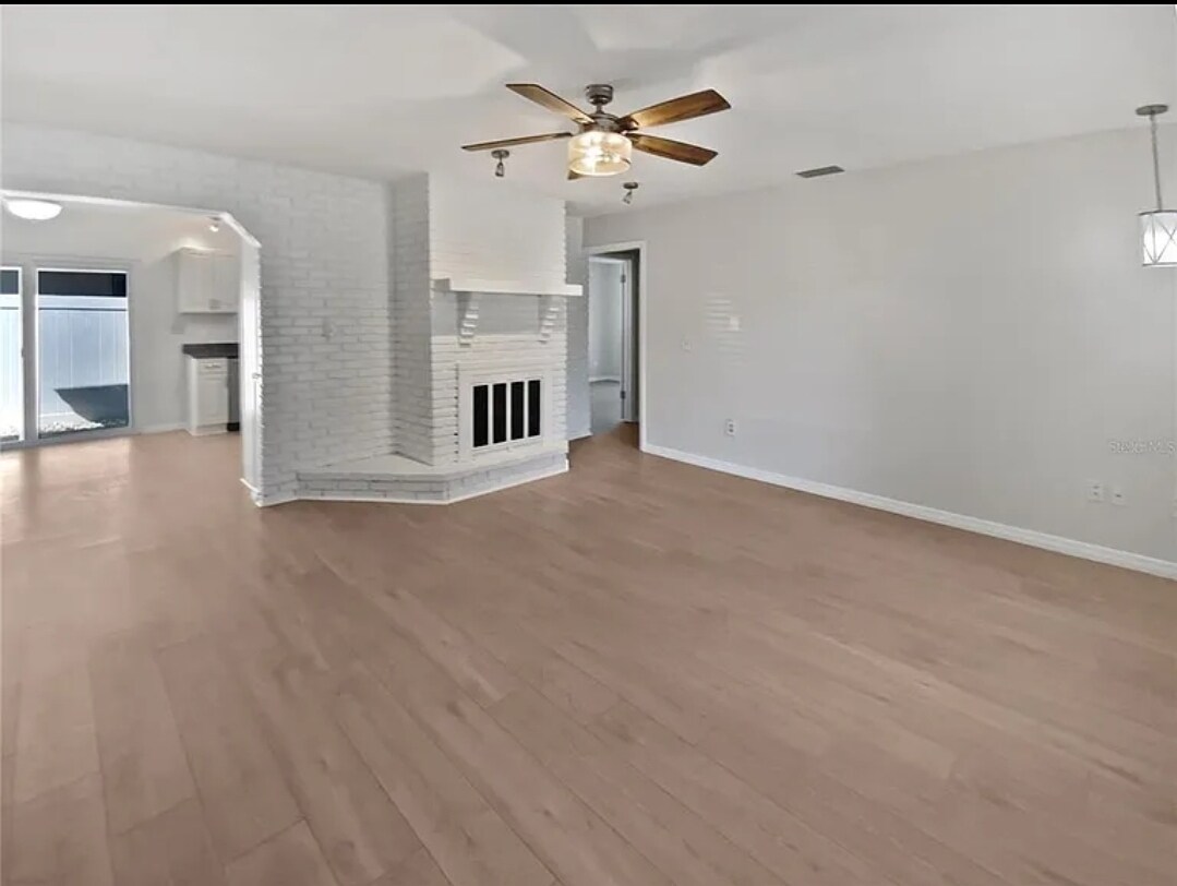 Foto principal - 1608 Amberlea Dr N