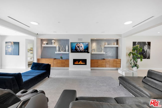 Foto del edificio - 22742 Sylvan St