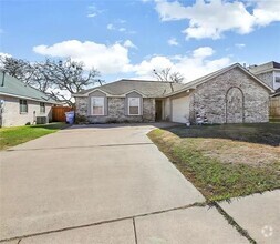 Building Photo - 2700 Larkspur Ln