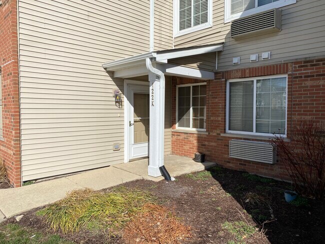Building Photo - 122 Bertram Dr