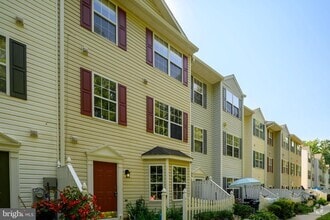 Building Photo - 50 Amberstone Ct