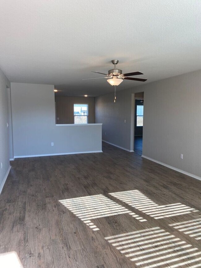 Foto del edificio - BRAND NEW Four Bedroom | Two Bathroom Home...