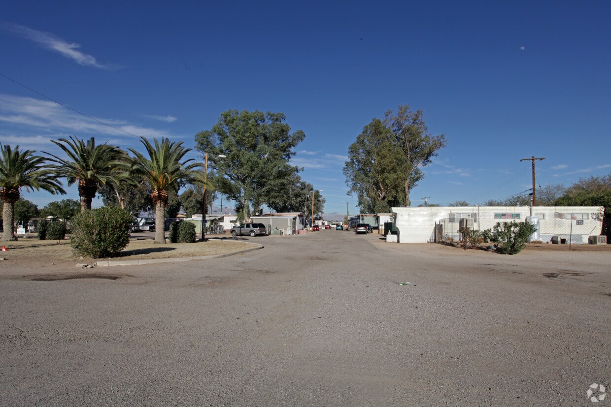 Foto del edificio - Palms Trailer Court
