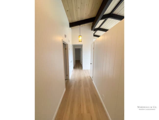NEW LISTING! REMODELED, BAY VIEWS, DOWNTOW... - NEW LISTING! REMODELED, BAY VIEWS, DOWNTOW... House