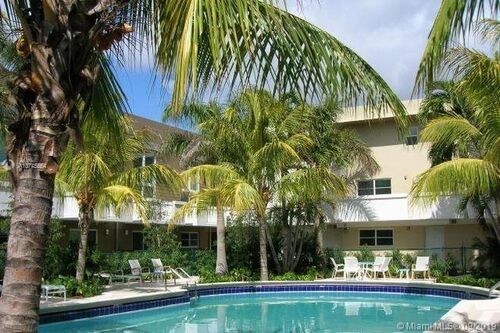 Building Photo - 5830 SW 57th Ave