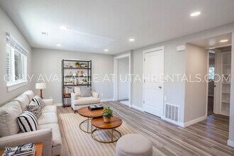 Building Photo - 138 S 300 W