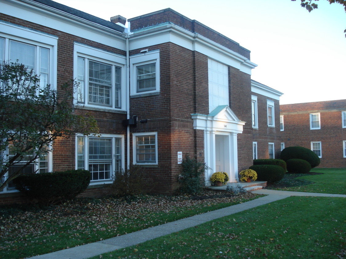 Building Front - 3640 Warrensville Center Rd