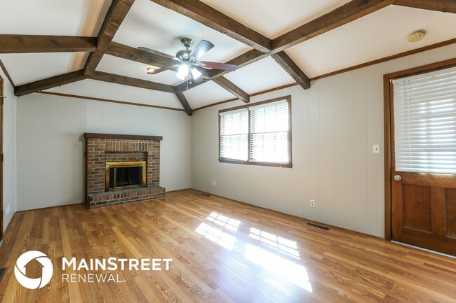 Building Photo - 523 E Prairie Terrace