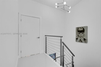 Building Photo - 3843 Alcantara Ave