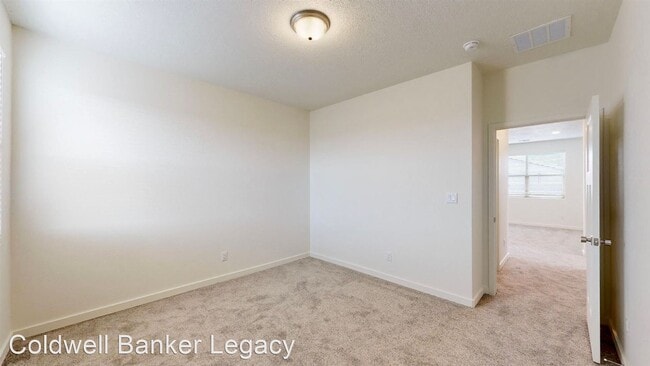 Building Photo - 4 br, 3 bath House - 4324 Bald Eagle Loop NE