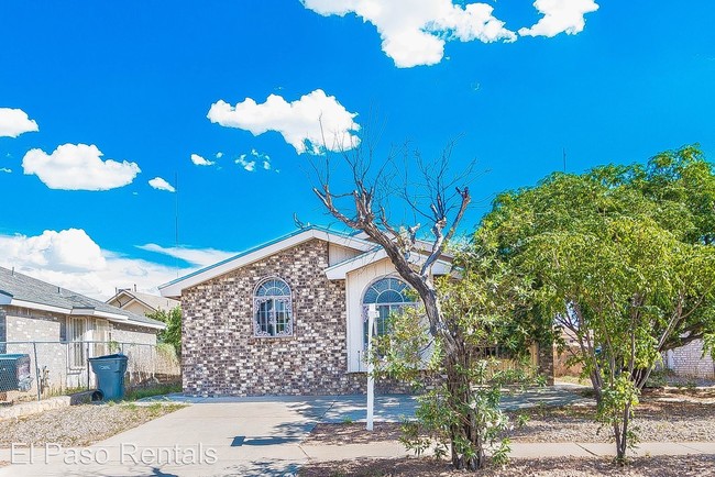 Building Photo - 3 br, 1 bath House - 11936 King's Crest
