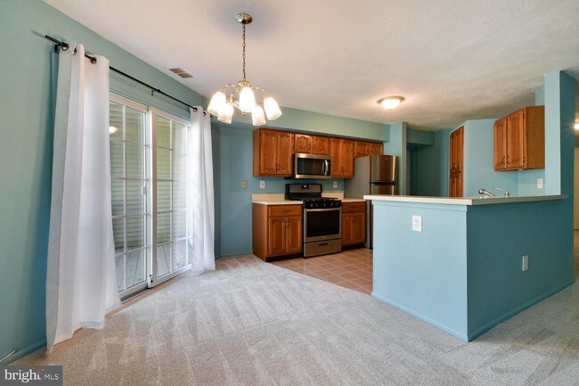 Foto del edificio - 7392 Elm Ct