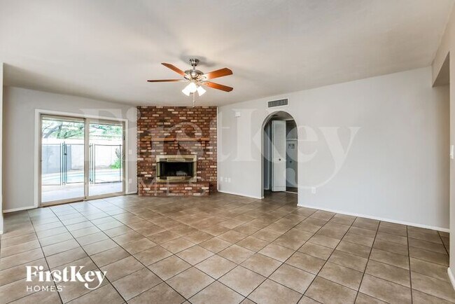 Foto del edificio - 11439 N 39th Dr