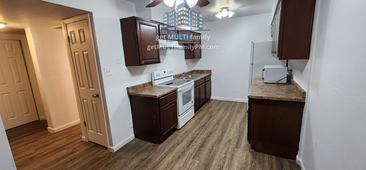 Primary Photo - Move-in Ready Apartment!