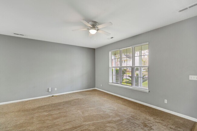 Building Photo - Beautiful home in Wescott Plantation