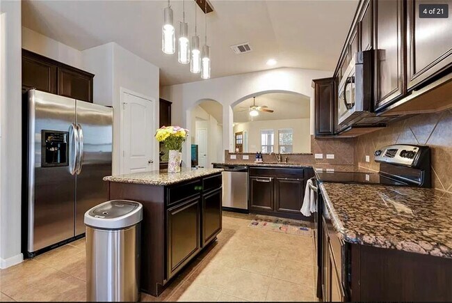 Building Photo - 881 Heritage Springs Trail