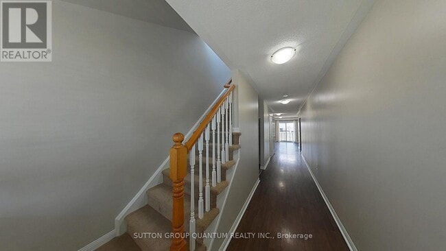 Building Photo - 4422 Fairview St