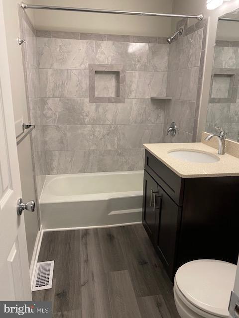 Foto del edificio - 352 Jackson St