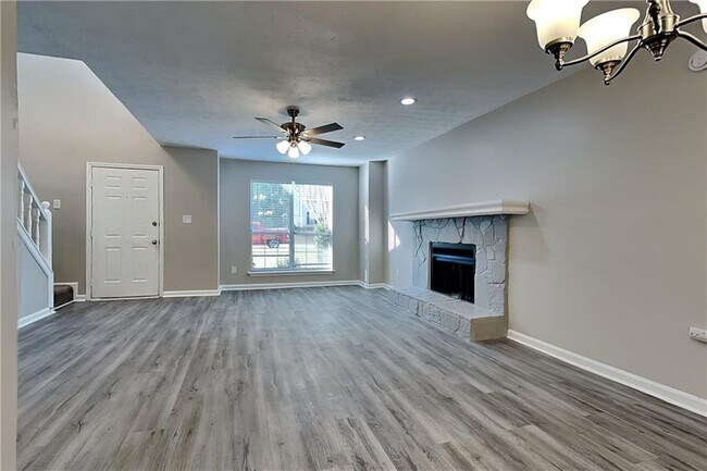 Building Photo - 554 Sherwood Oaks Rd