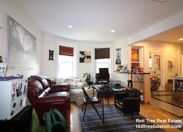 Photo - 69 Babcock St Apartment