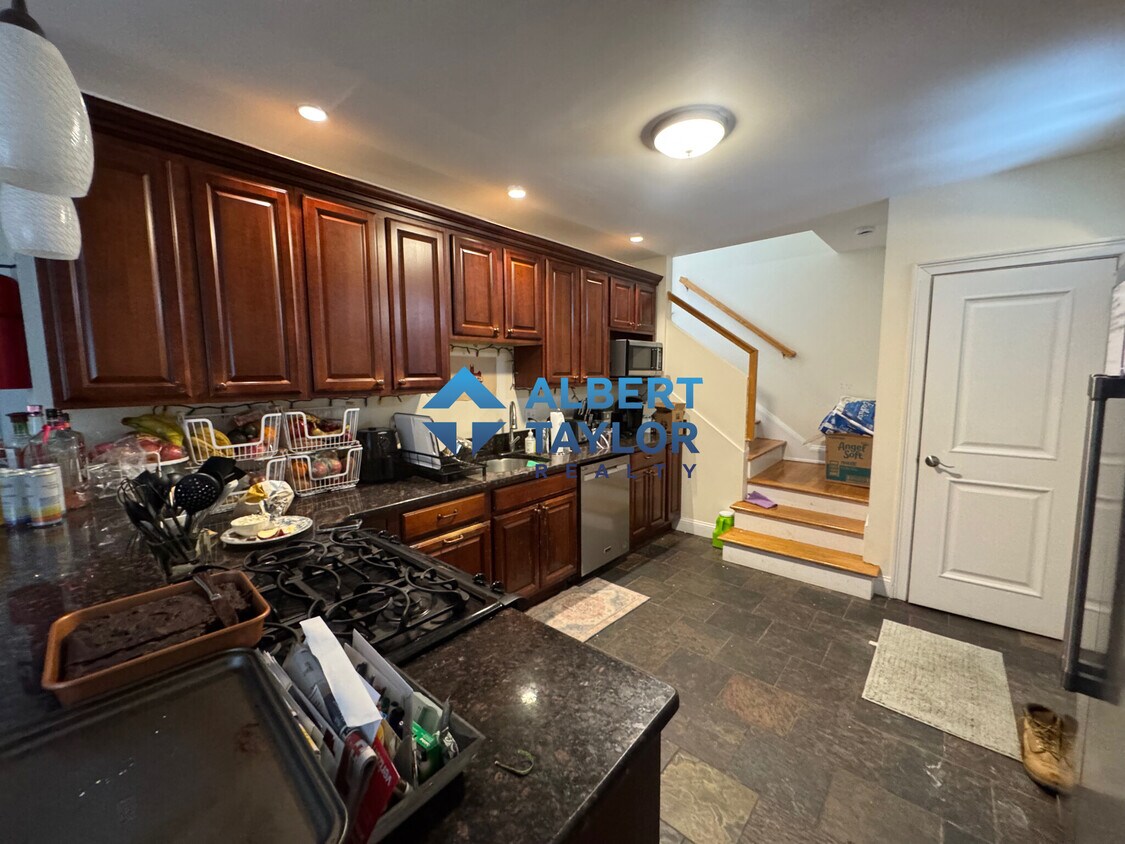 Foto principal - 44 Greycliff Rd