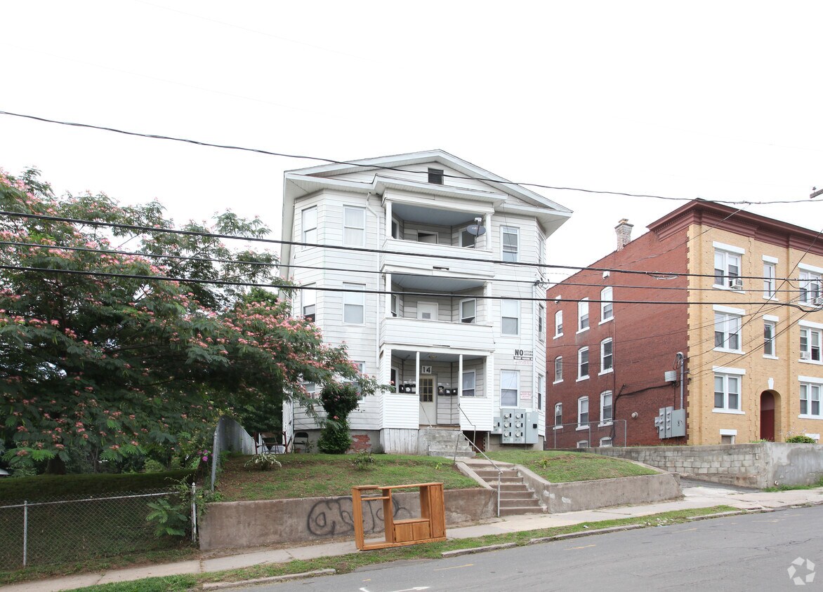 Building Photo - 14 Beatty St