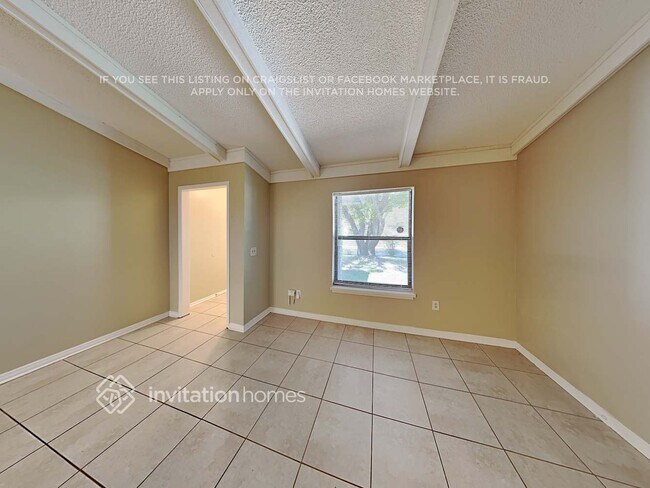 Foto del edificio - 3855 Shady Grove Cir