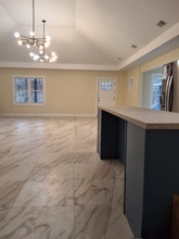 Building Photo - 255 Cassville Rd Building Photo - 255 Cassville Rd