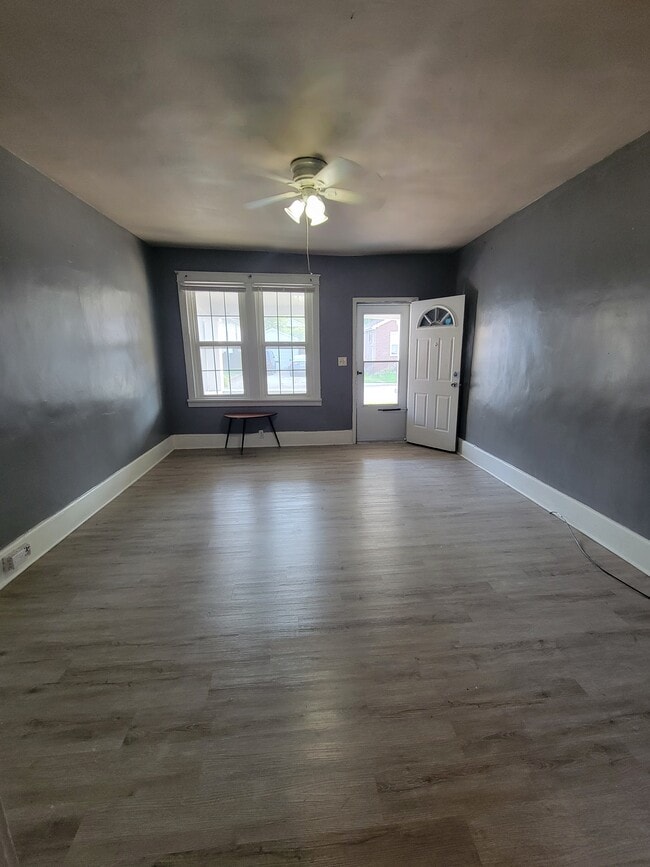 Building Photo - 4833 Hannover Ave