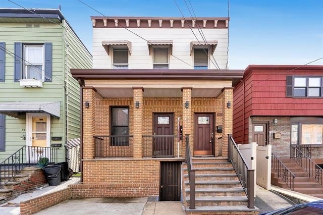 Foto principal - 87 Stuyvesant Ave