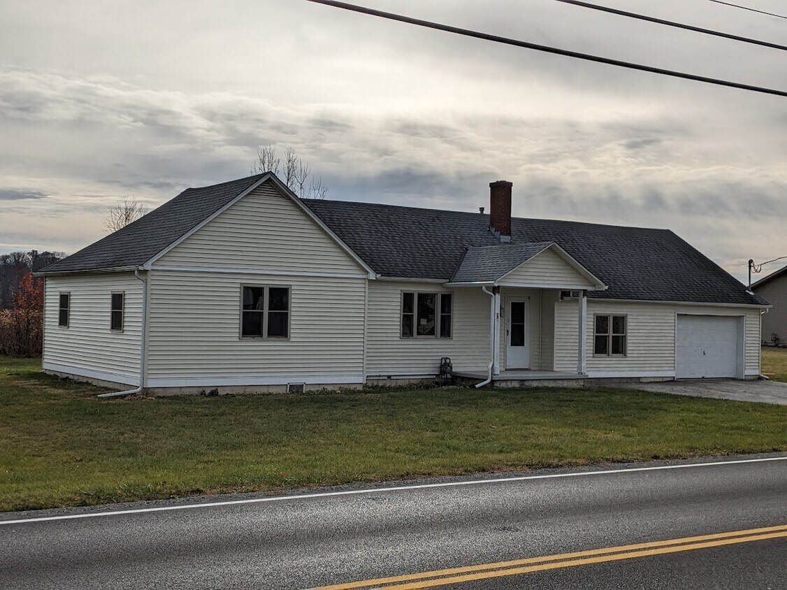 Front of house - 1835 W Sandusky St