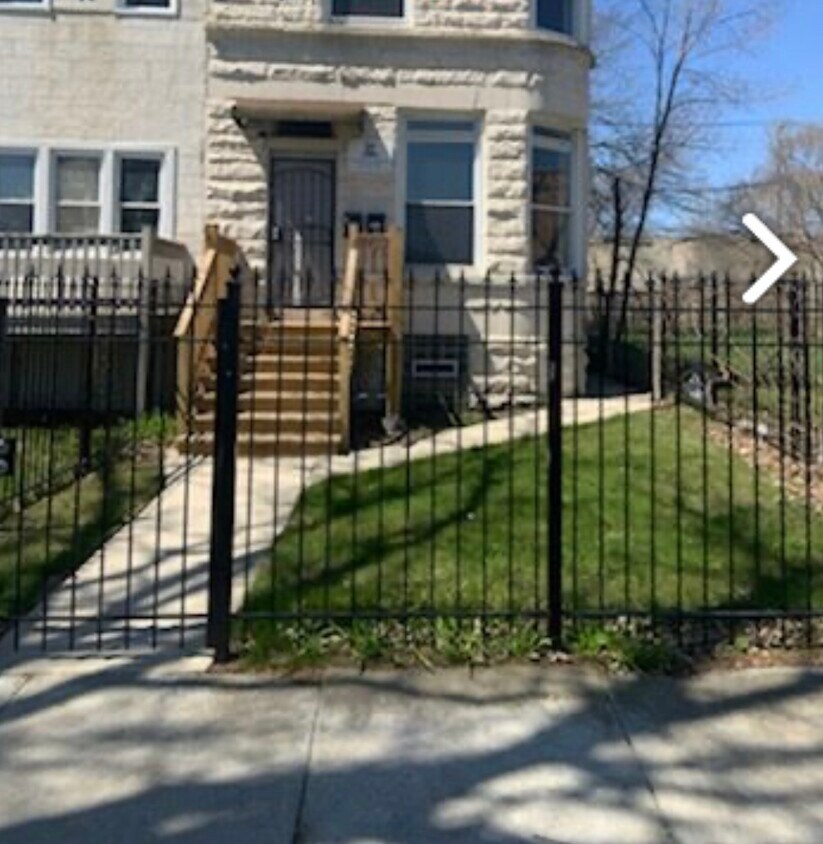 Primary Photo - 7710 S Normal Ave