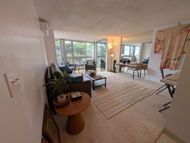 Foto del edificio - Fully furnished 1 bedroom w/ parking near Hawaii Convention Center, Ala Moana Shopping Center and...
