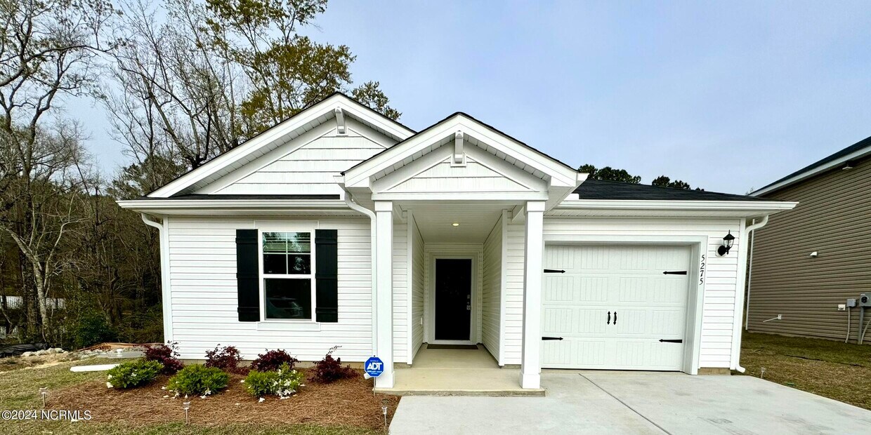 Foto principal - 5275 Meagan Ln NE