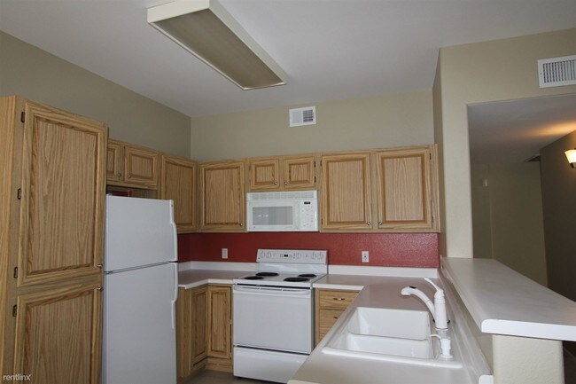 Building Photo - 1116 Opal St
