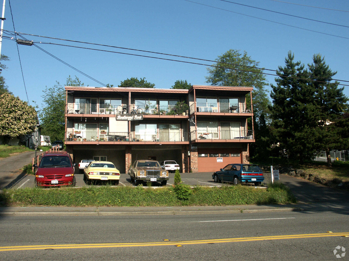 Primary Photo - 12239 Des Moines Memorial Dr